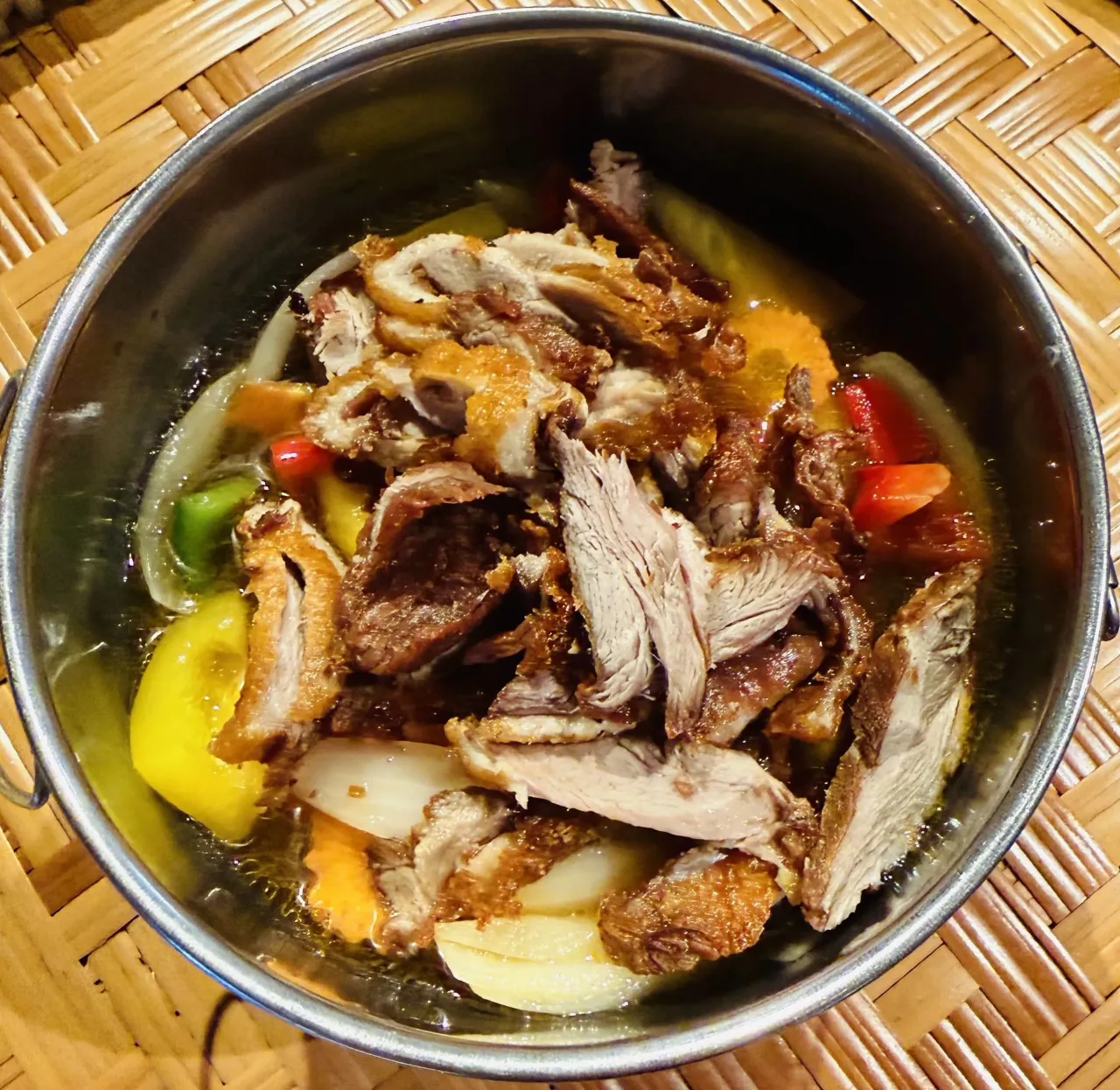 Pad Ped – Gebratene Ente, Ananas, Thaigewürze Pad Ped